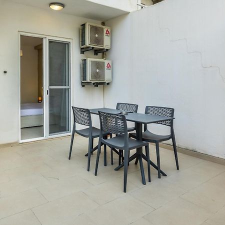 Superb 3Br Apt Close To Seafront Gzira Room photo